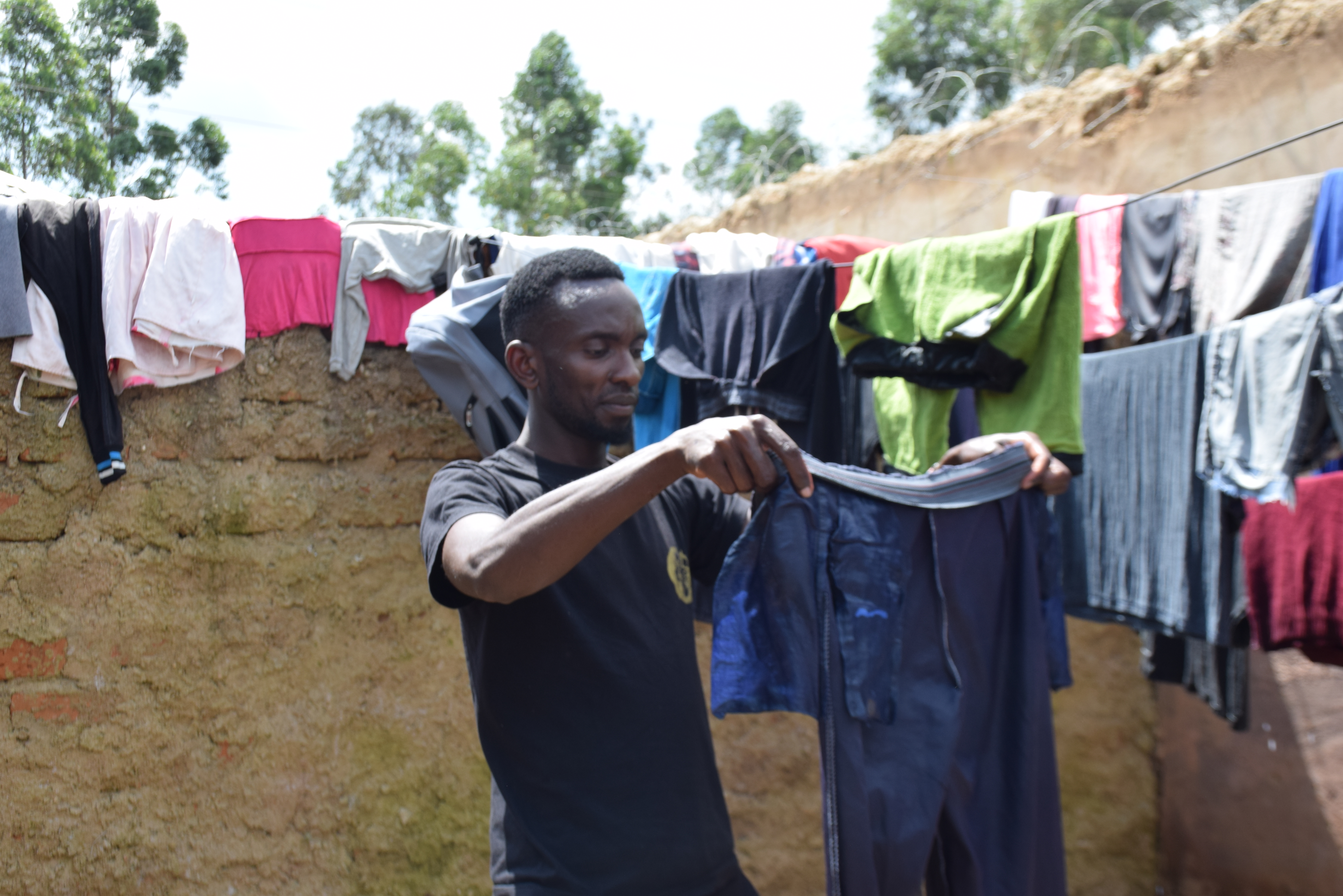 Hanging the washing to dry